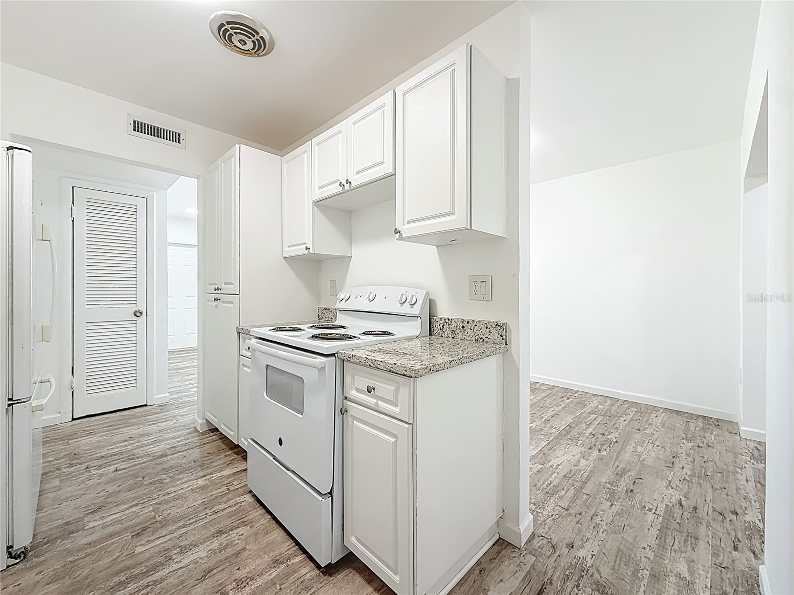 4716 Town N Country Boulevard Tampa FL 33615 TB8468807 image15