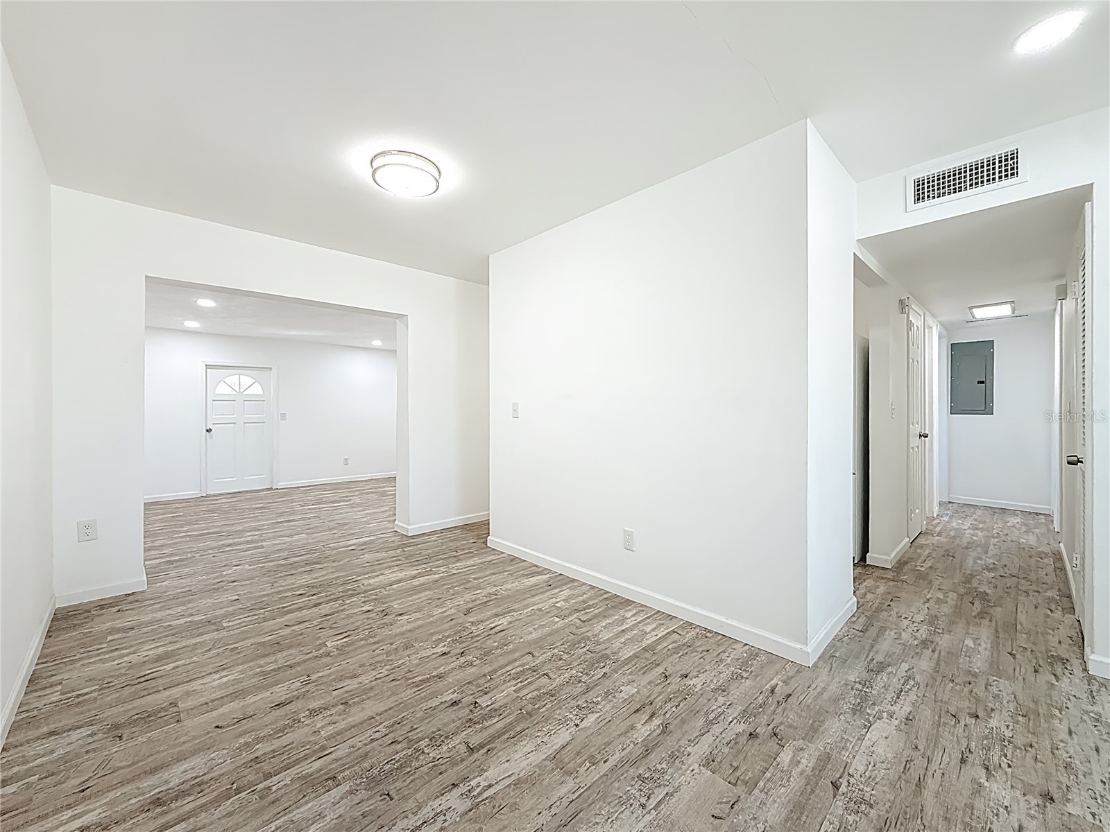 4716 Town N Country Boulevard Tampa FL 33615 TB8468807 image16