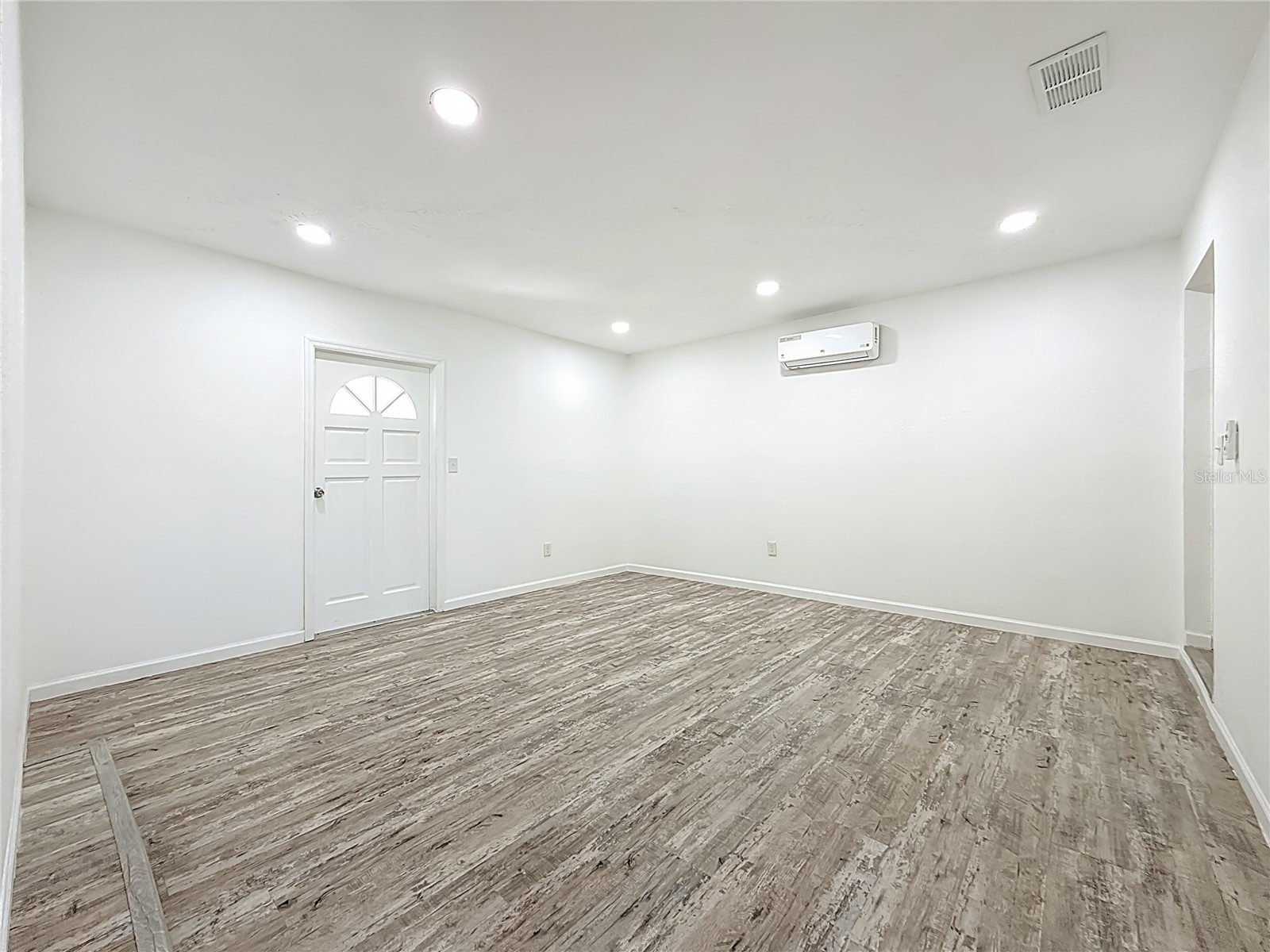 4716 Town N Country Boulevard Tampa FL 33615 TB8468807 image27