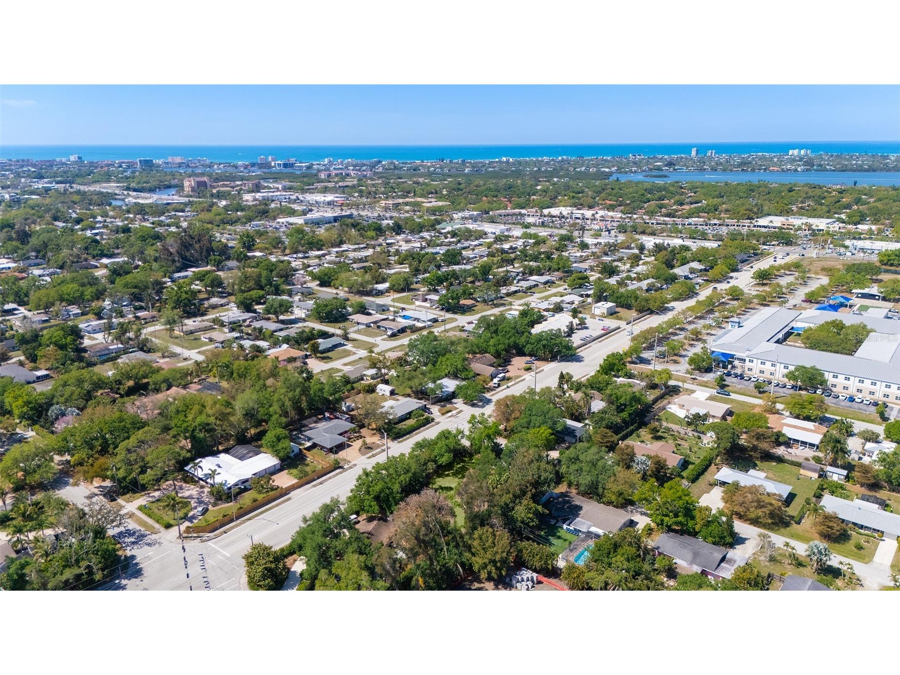 4717 Crystal Avenue Sarasota FL 34231 A4688741 image10