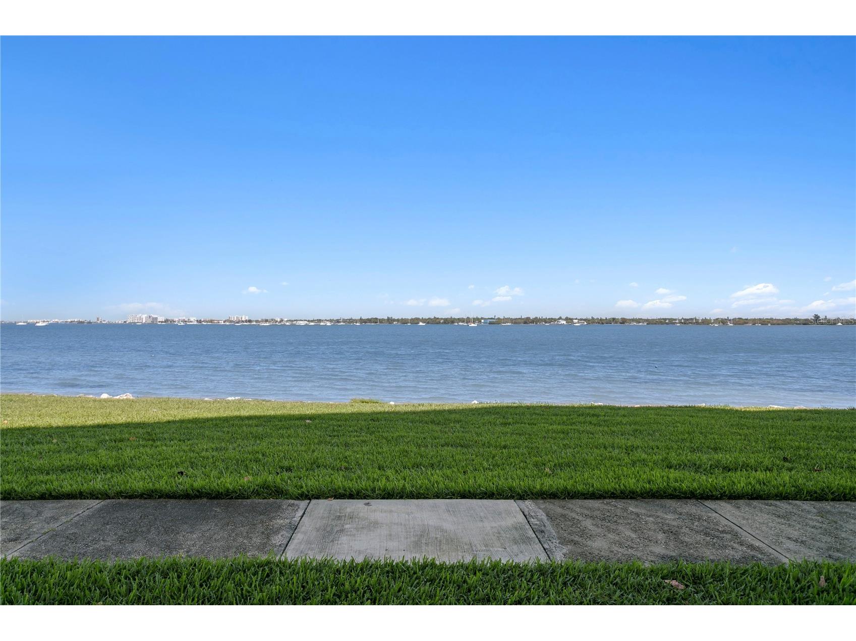 4717 Dolphin Cay Lane S #202 Saint Petersburg FL 33711 - BOCA CIEGA BAY TB8485352 image49