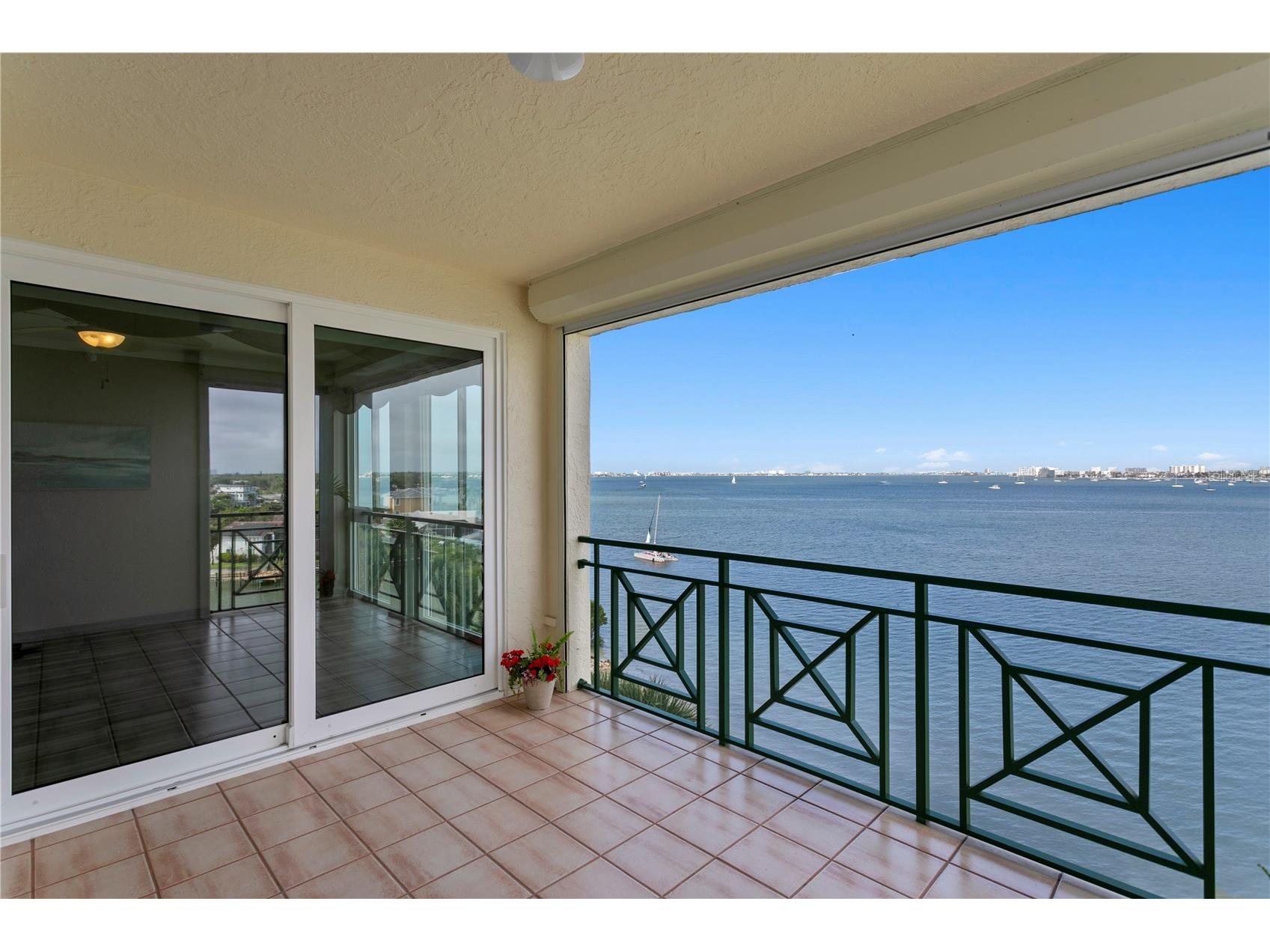 4717 Dolphin Cay Lane S #507 Saint Petersburg FL 33711 - BOCA CIEGA BAY TB8482559 image3