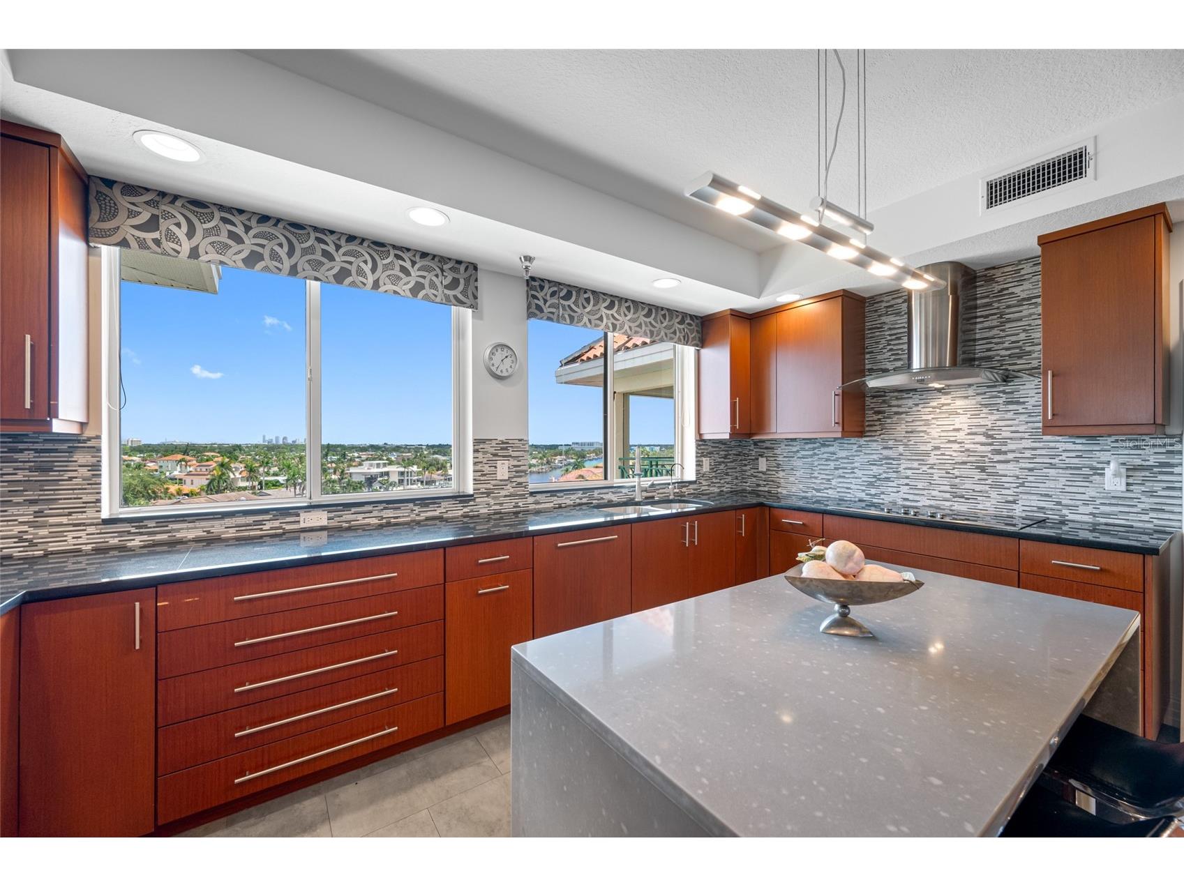 4717 Dolphin Cay Lane S #608 Saint Petersburg FL 33711 - BOCA CIEGA CHANNEL TB8424685 image14