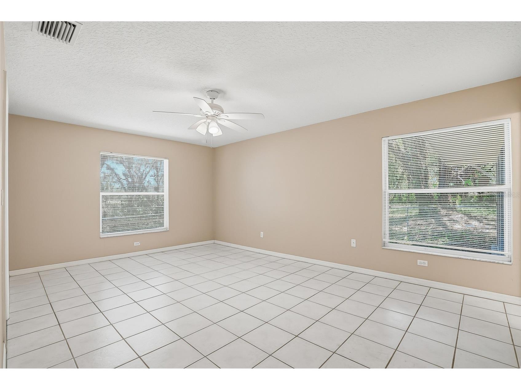 4717 Lakewood Drive Seffner FL 33584 TB8485059 image24