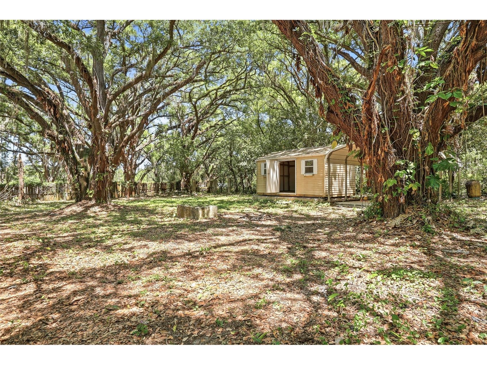 4717 Lakewood Drive Seffner FL 33584 TB8485059 image33
