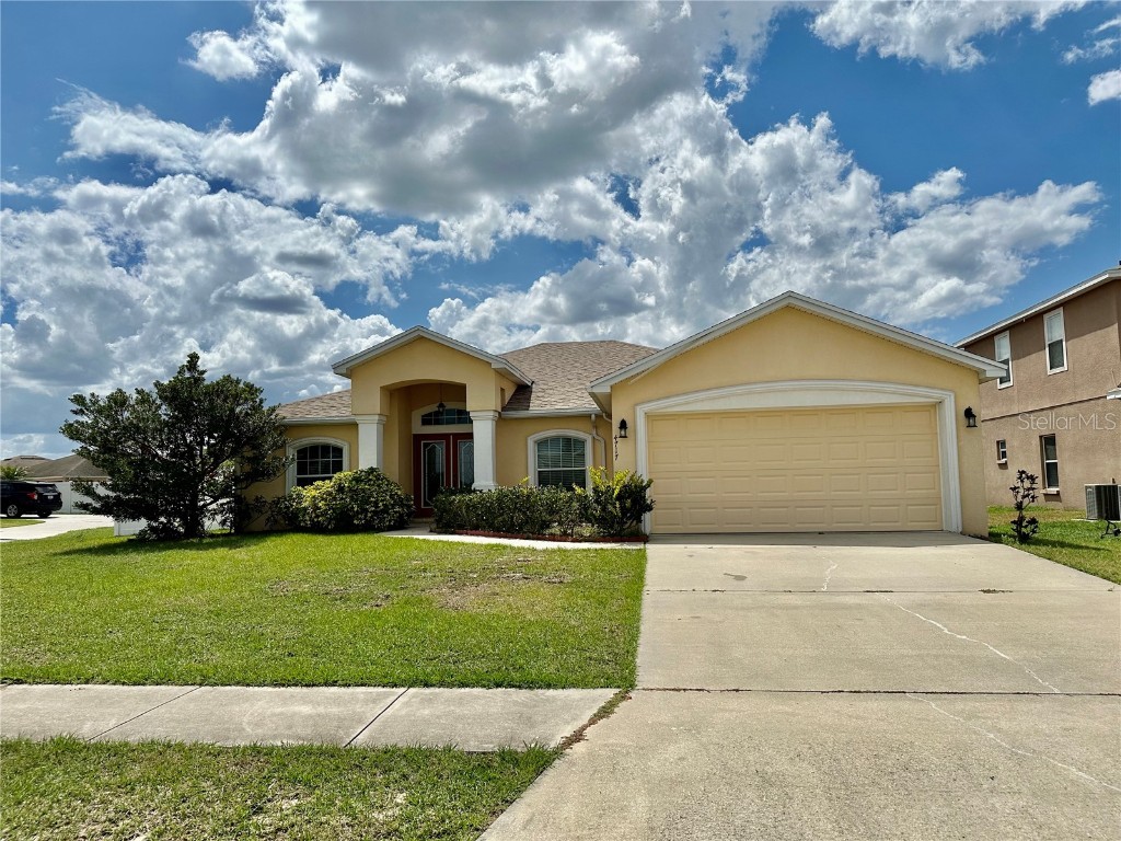 4717 Mandolin Loop Winter Haven FL 33884 P4925498 image1