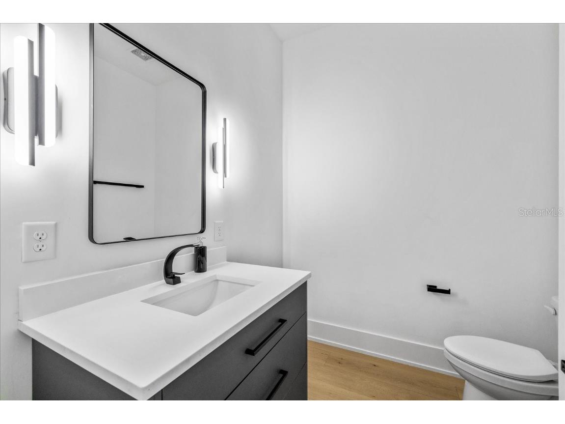 4717 W Estrella Street Tampa FL 33629 TB8448763 image21