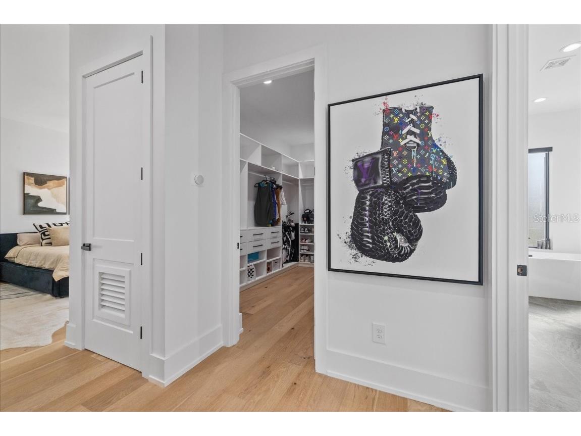 4717 W Estrella Street Tampa FL 33629 TB8448763 image30