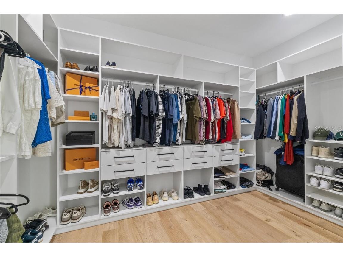 4717 W Estrella Street Tampa FL 33629 TB8448763 image32