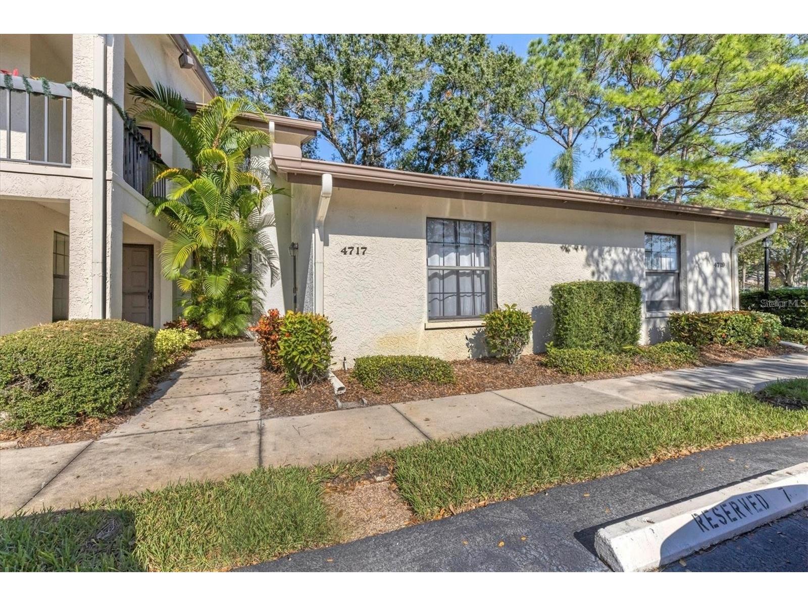 4717 Winslow Beacon #7 Sarasota FL 34235 A4687794 image1