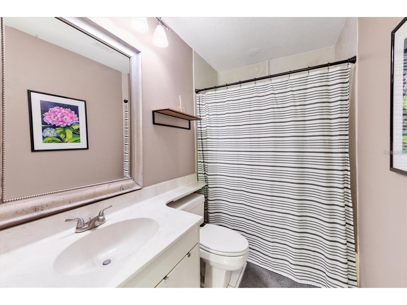 4717 Winslow Beacon #7 Sarasota FL 34235 A4687794 image12