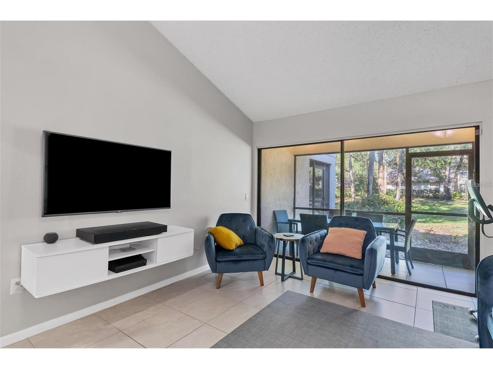 4717 Winslow Beacon #7 Sarasota FL 34235 A4687794 image16