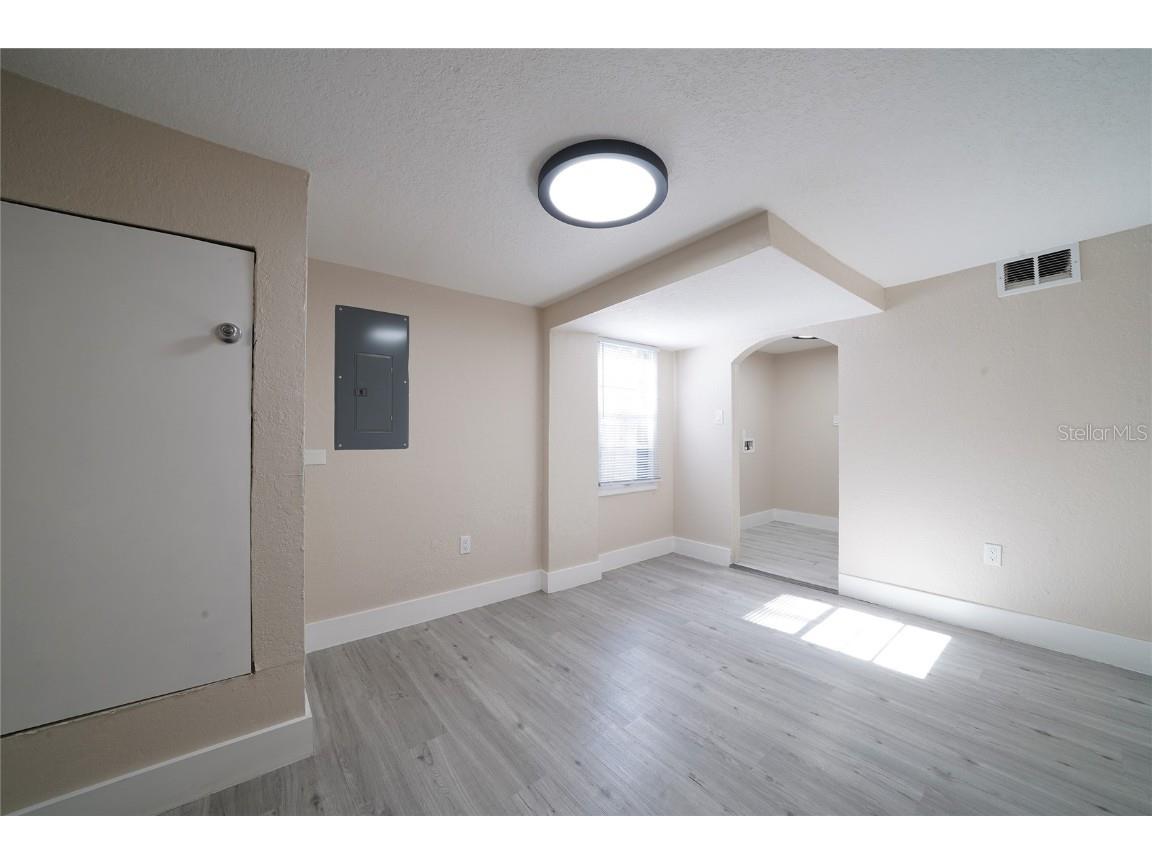 4718 13th Avenue S Saint Petersburg FL 33711 TB8416629 image25