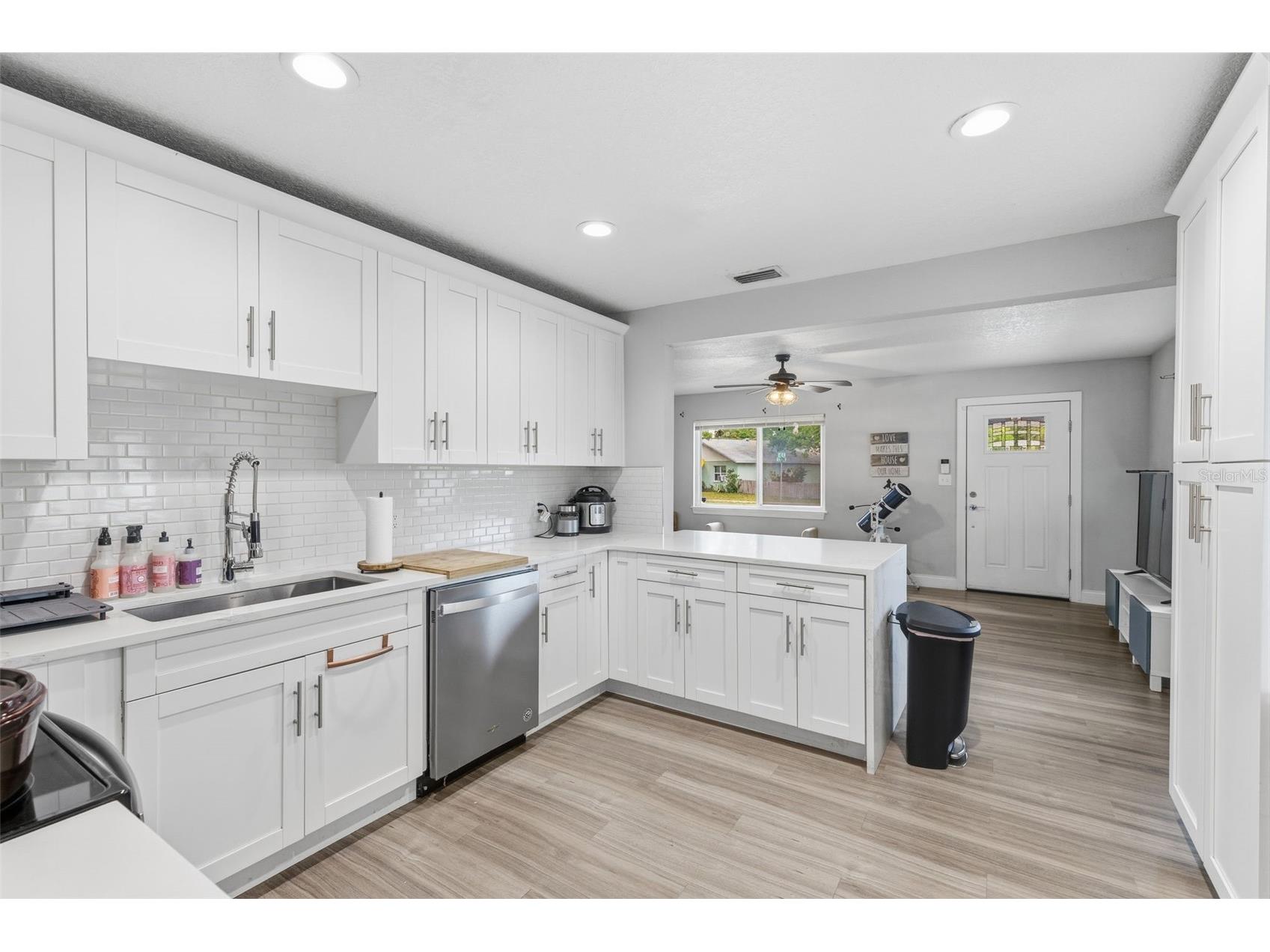 4718 22nd Street N Saint Petersburg FL 33714 TB8491884 image10