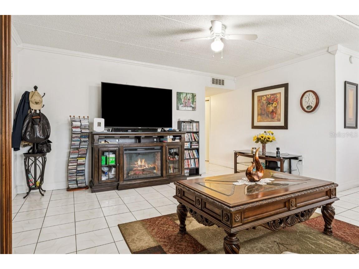 4718 Christa Court #314 Tampa FL 33614 TB8419875 image8