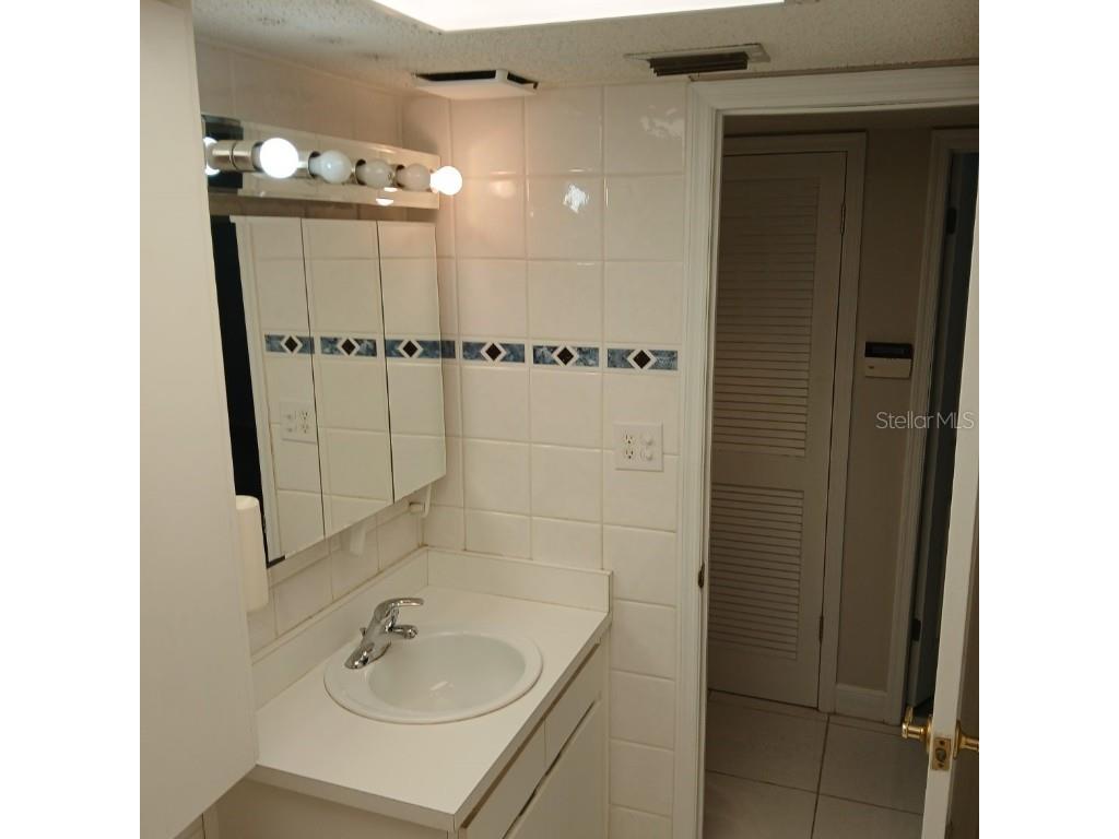 4718 Christa Court #317 Tampa FL 33614 W7877395 image16