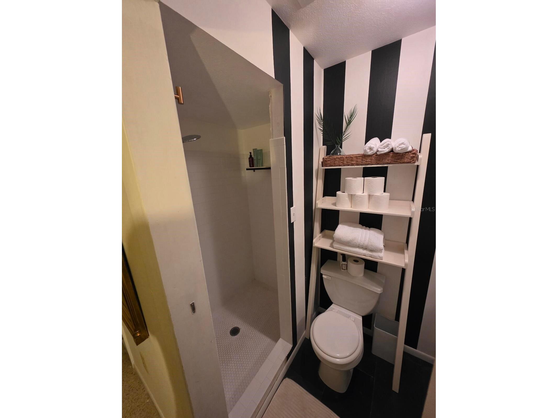 4718 Crystal Avenue Sarasota FL 34231 O6396425 image11