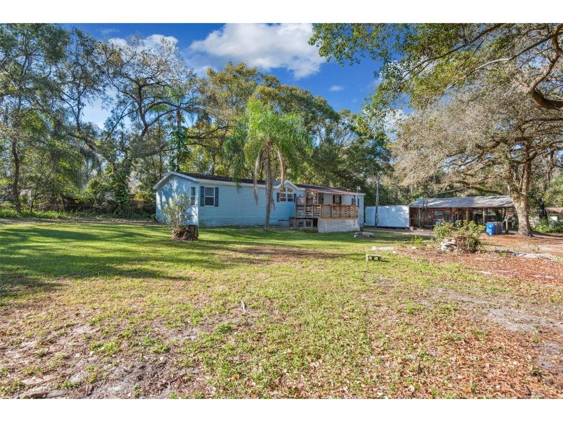 4718 Lakewood Drive Seffner FL 33584 T3427743 image1