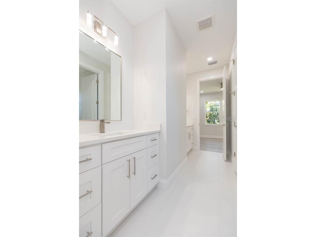 4718 W Knights Avenue Tampa FL 33611 TB8451467 image26