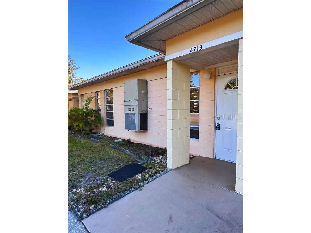 4719 Club Circle Lakeshore FL 33854 O6339906 image21