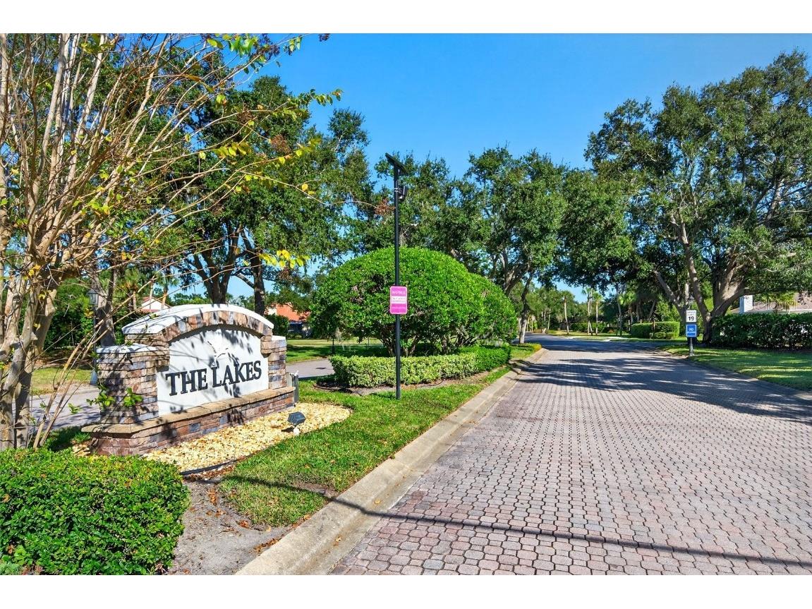 4719 E Trails Drive Sarasota FL 34232 A4669152 image11