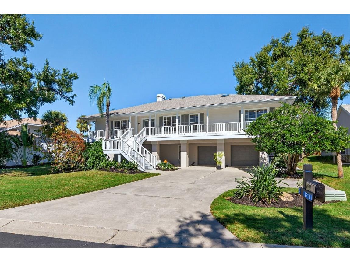 4719 E Trails Drive Sarasota FL 34232 A4669152 image2