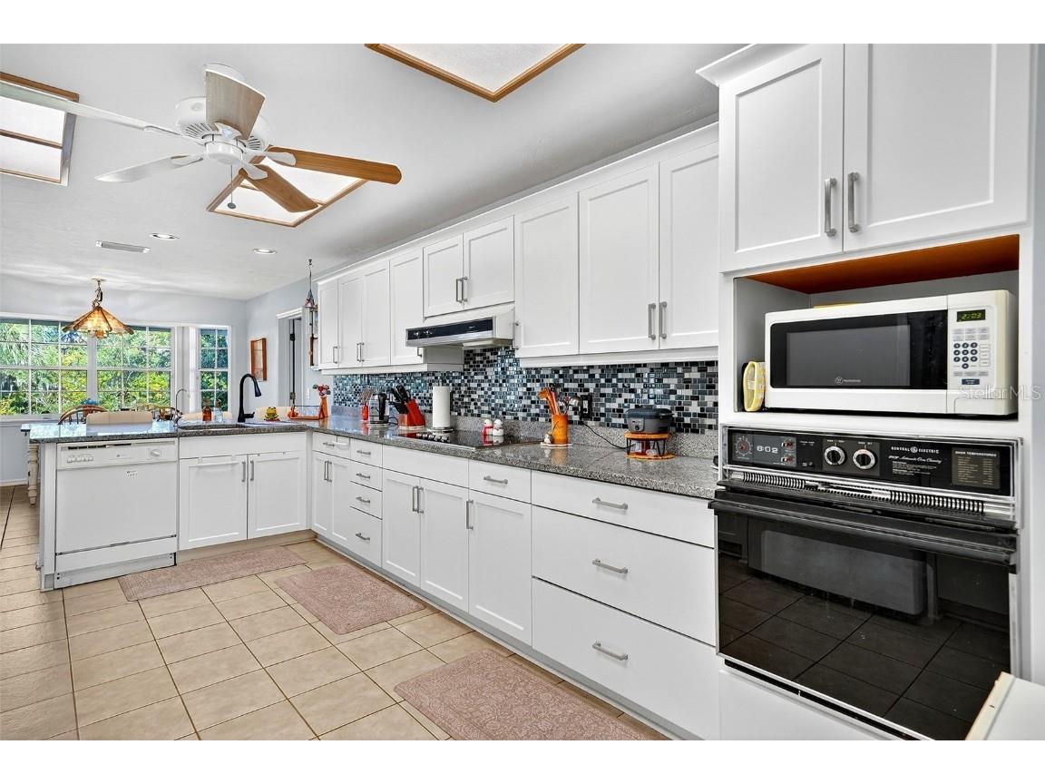 4719 E Trails Drive Sarasota FL 34232 A4669152 image24