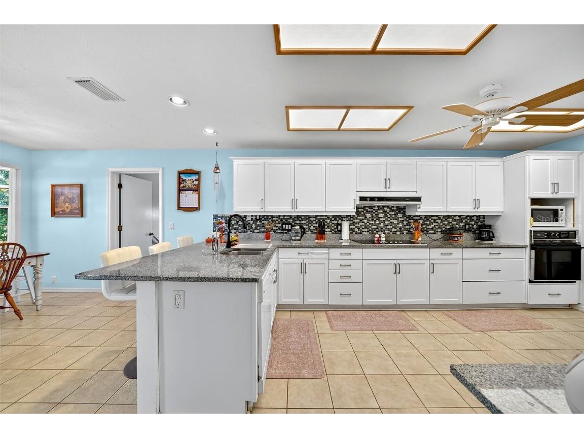 4719 E Trails Drive Sarasota FL 34232 A4669152 image27