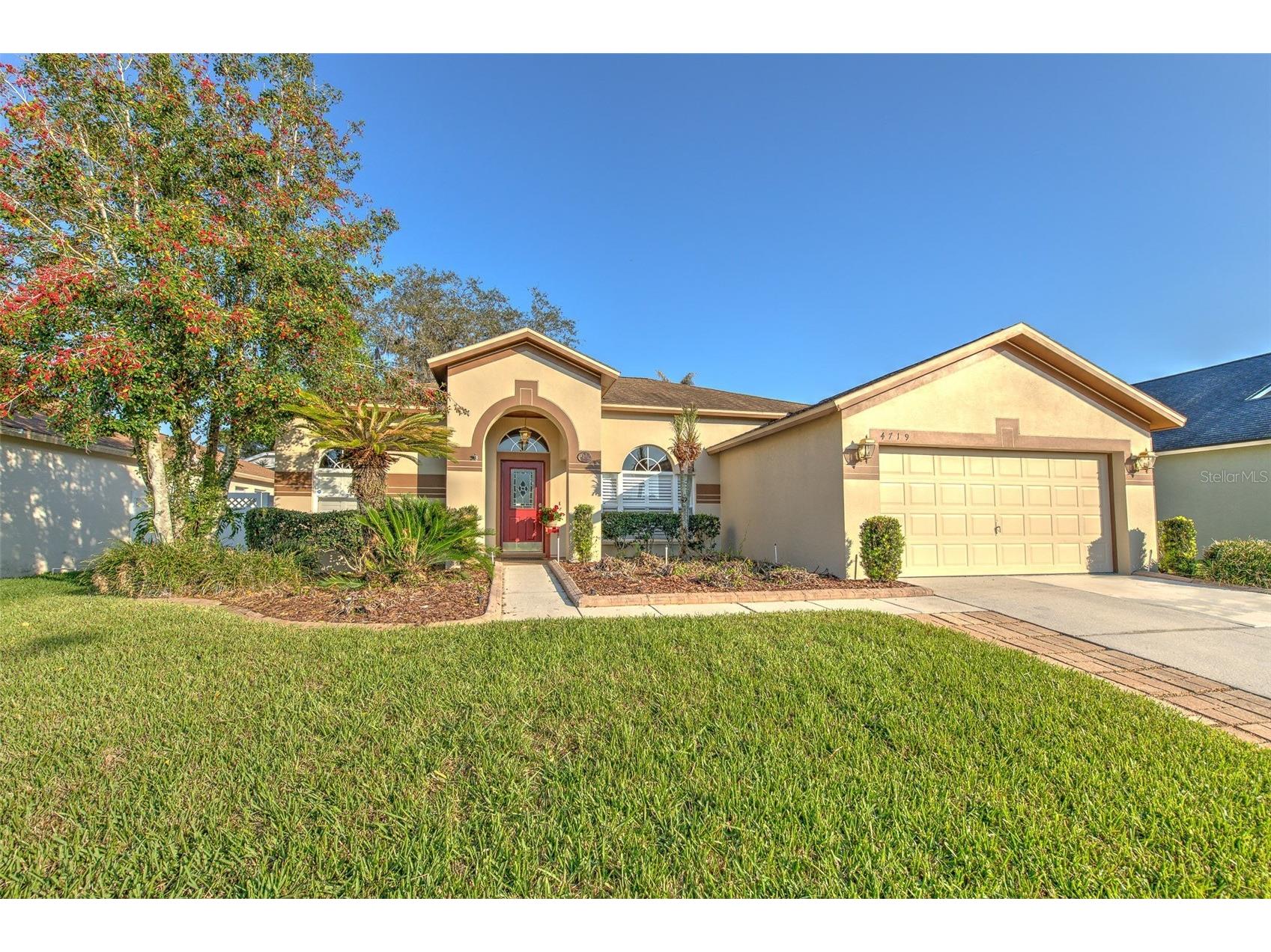 4719 Portobello Circle Valrico FL 33596 TB8479366 image1