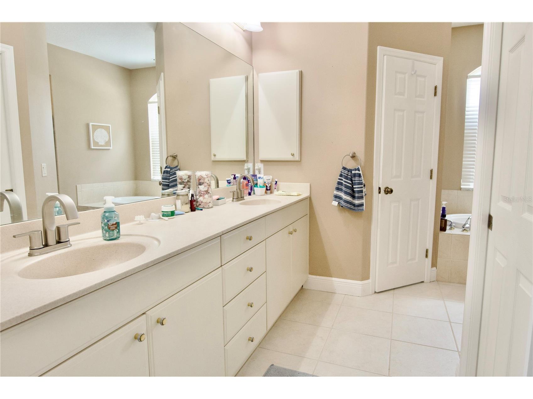 472 Park Trace Boulevard Osprey FL 34229 A4680326 image25