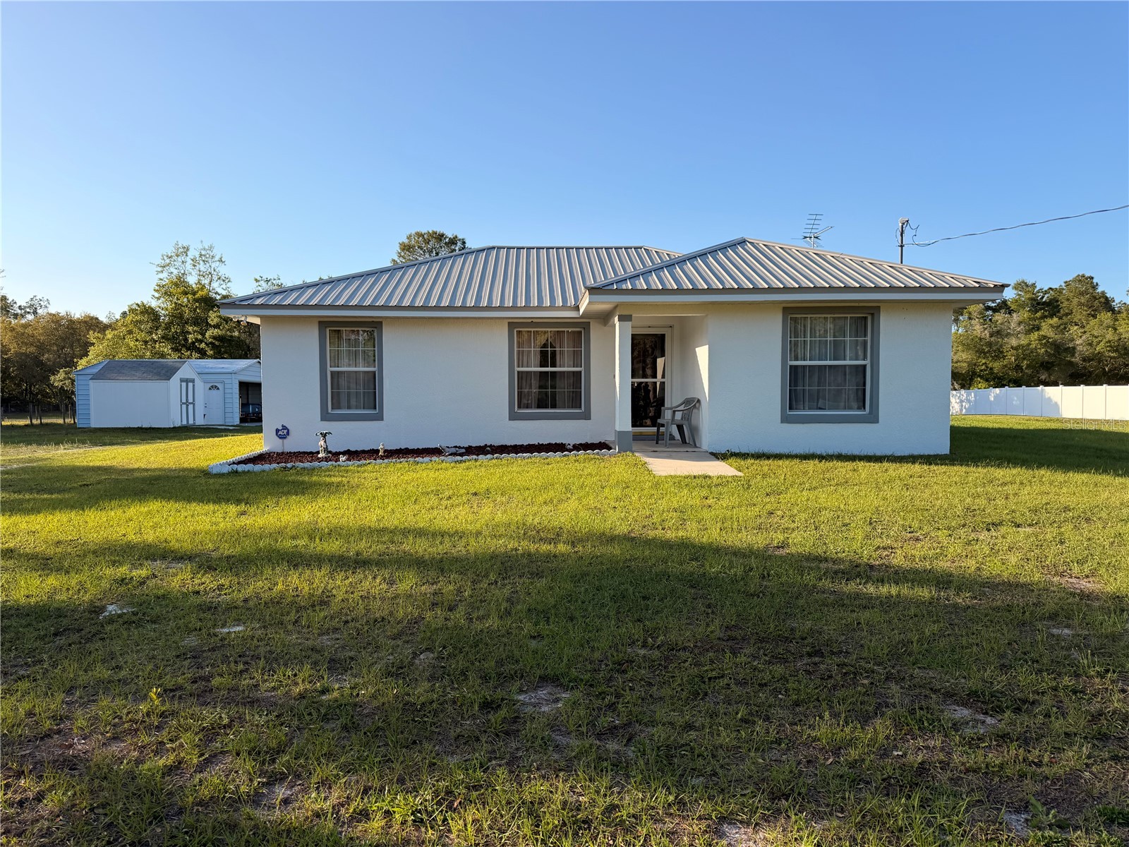 472 Shaw Lake Road Pierson FL 32180 R4911059 image1