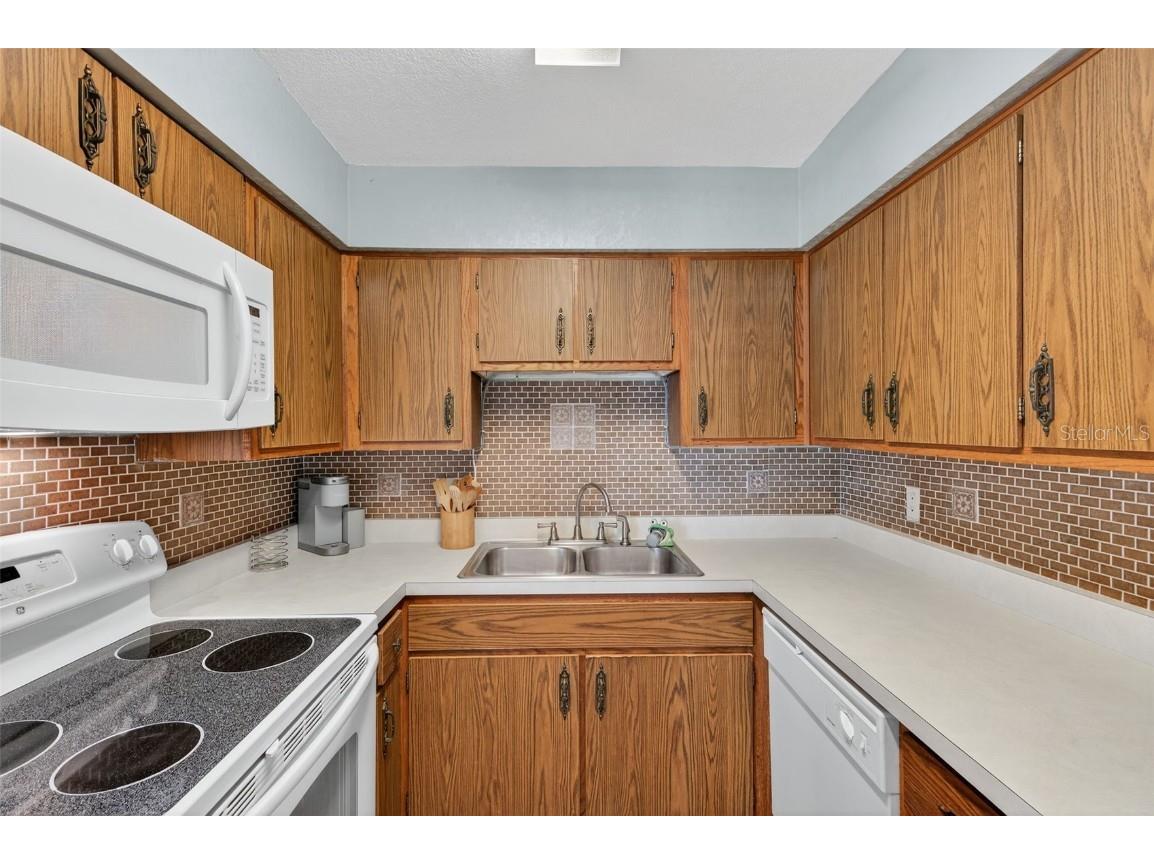 4720 Coquina Key Drive SE #C Saint Petersburg FL 33705 - TAMPA BAY TB8430575 image23