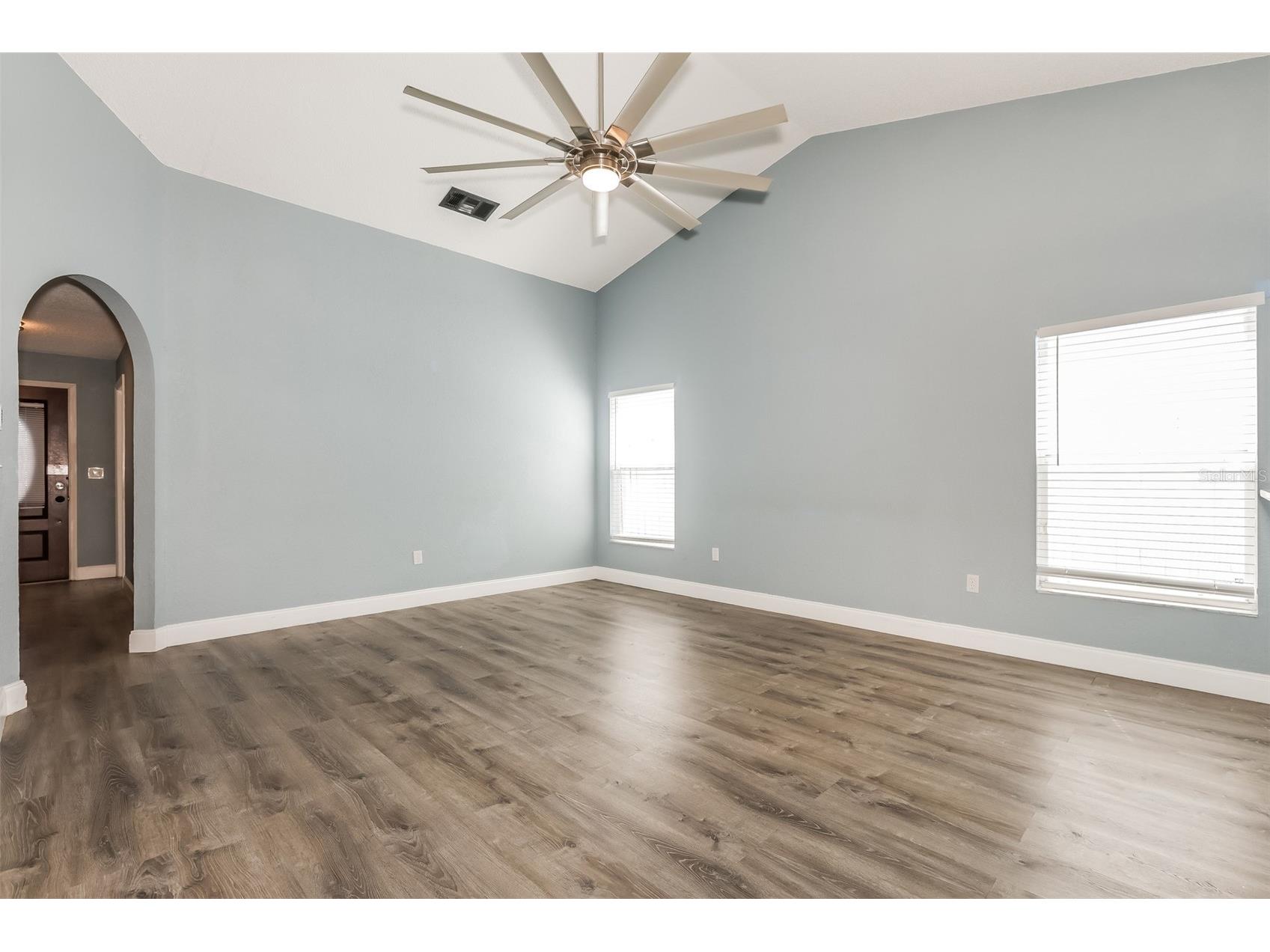 4720 Dunquin Place Tampa FL 33610 O6403784 image3