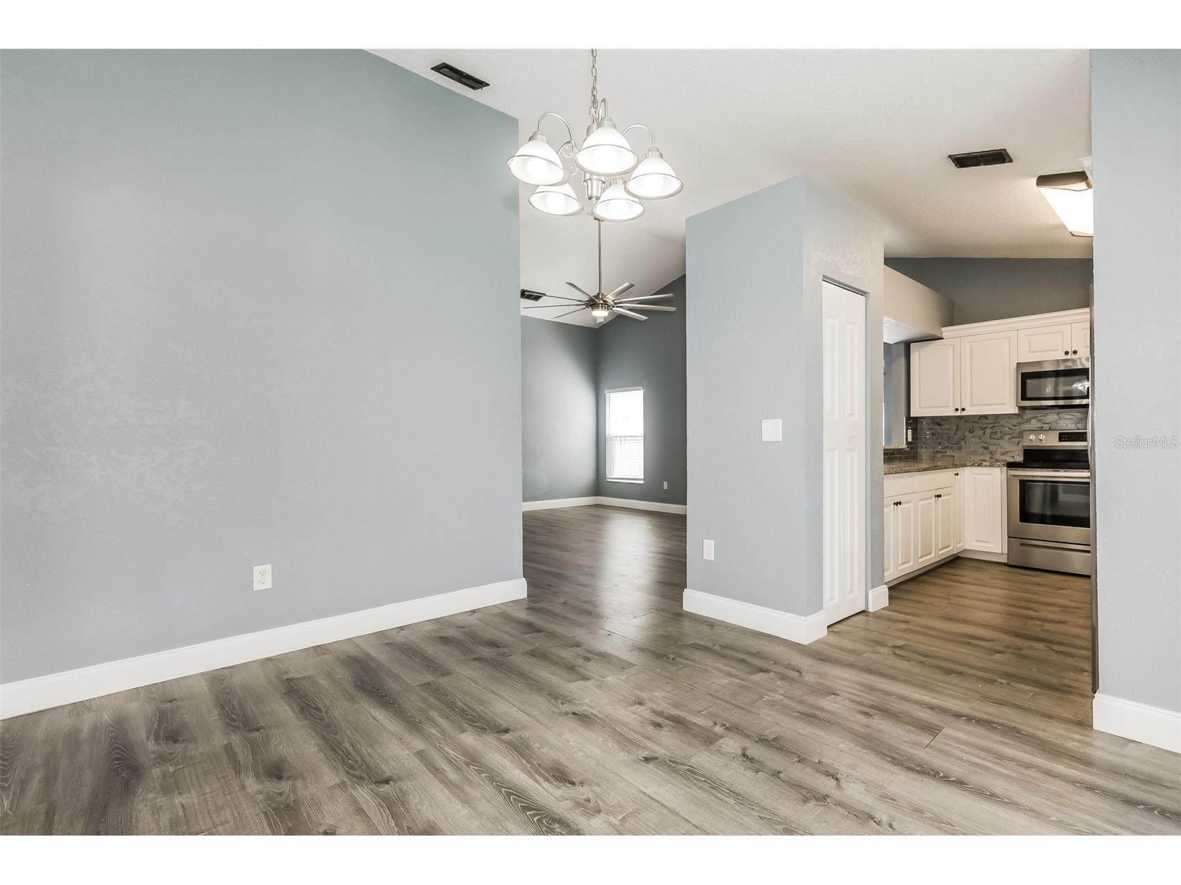 4720 Dunquin Place Tampa FL 33610 O6403784 image6