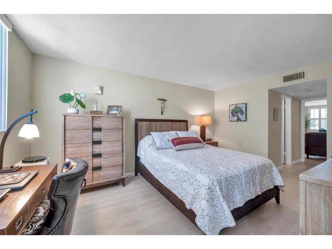 4720 Locust Street NE #206 Saint Petersburg FL 33703 TB8366542 image14