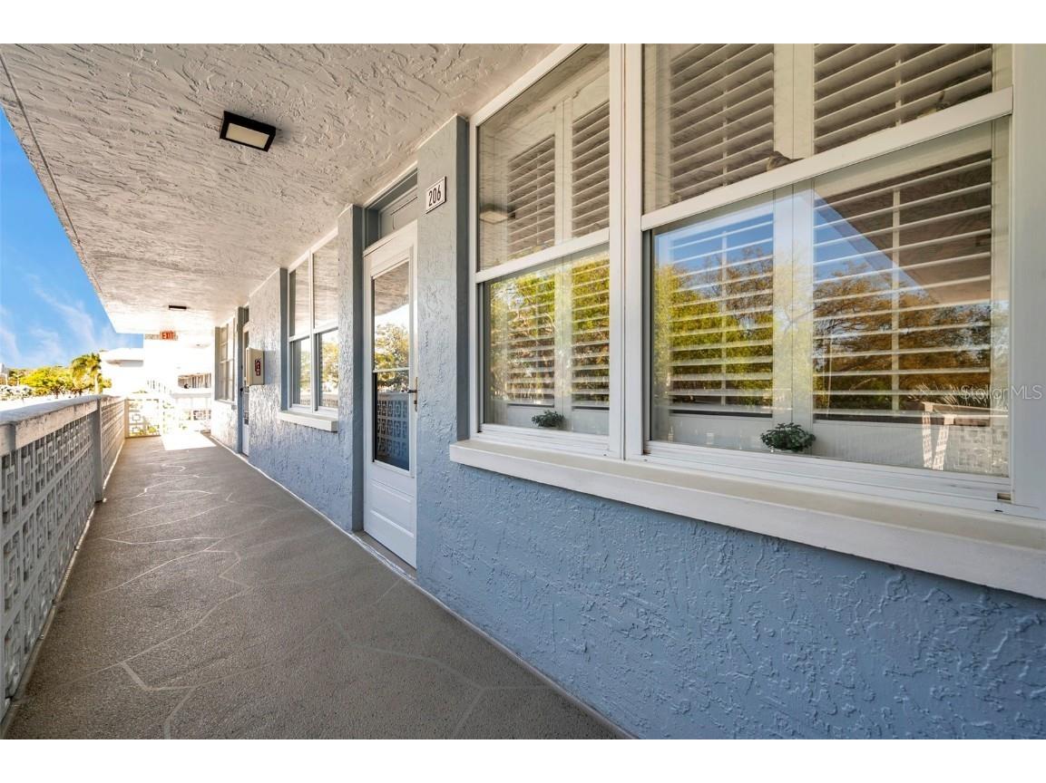 4720 Locust Street NE #206 Saint Petersburg FL 33703 TB8366542 image3