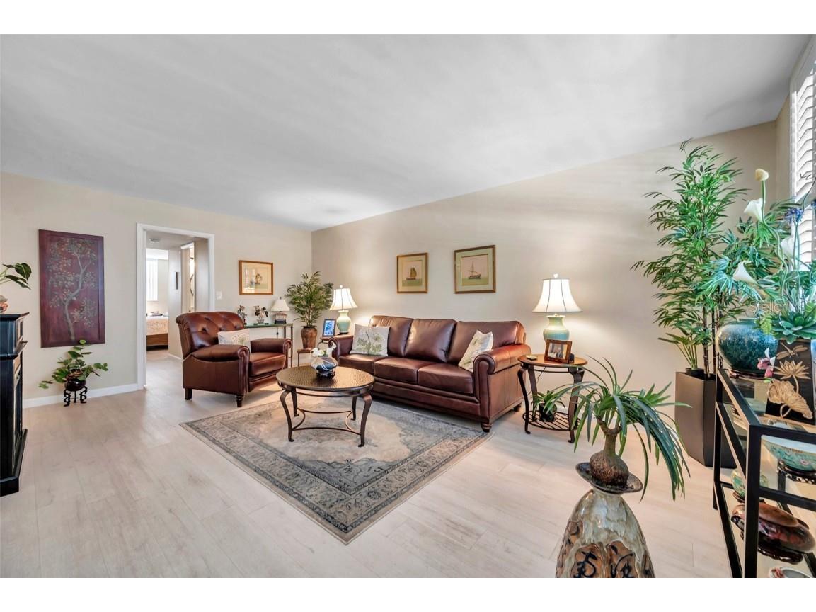 4720 Locust Street NE #206 Saint Petersburg FL 33703 TB8366542 image5