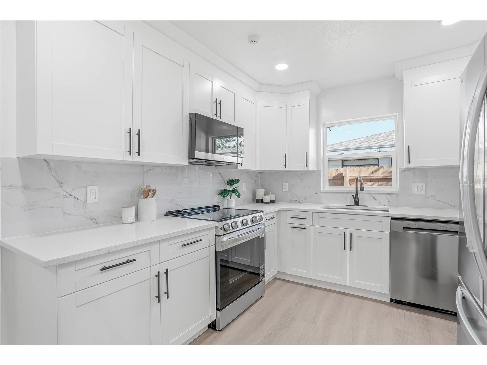 4720 Mohegan Road Saint Petersburg FL 33708 TB8510051 image9
