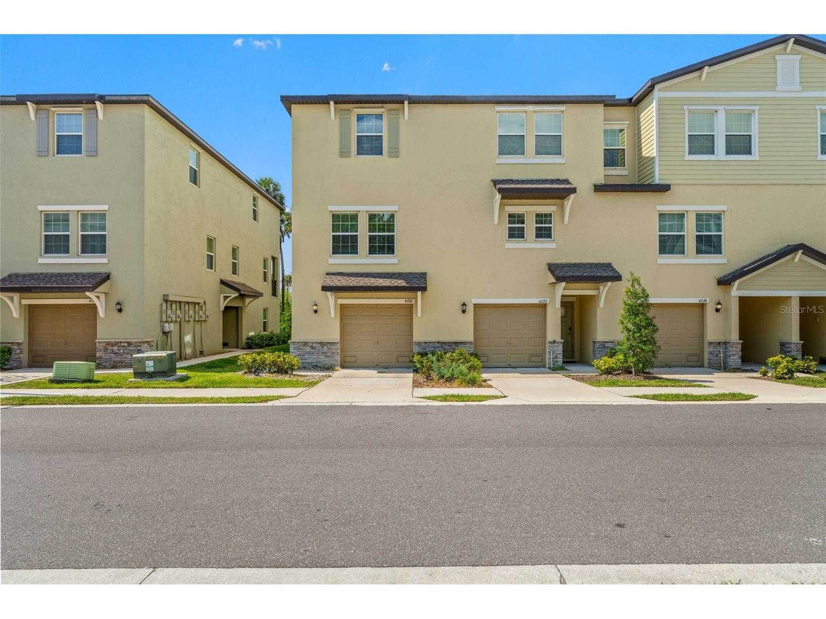 4720 Tuscan Loon Drive Tampa FL 33619 TB8495475 image1
