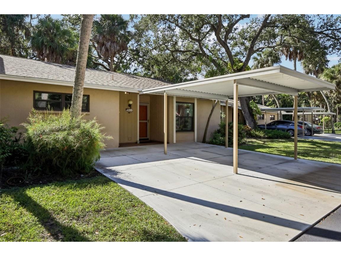 4720 Village Gardens Drive #128 Sarasota FL 34234 A4665583 image1