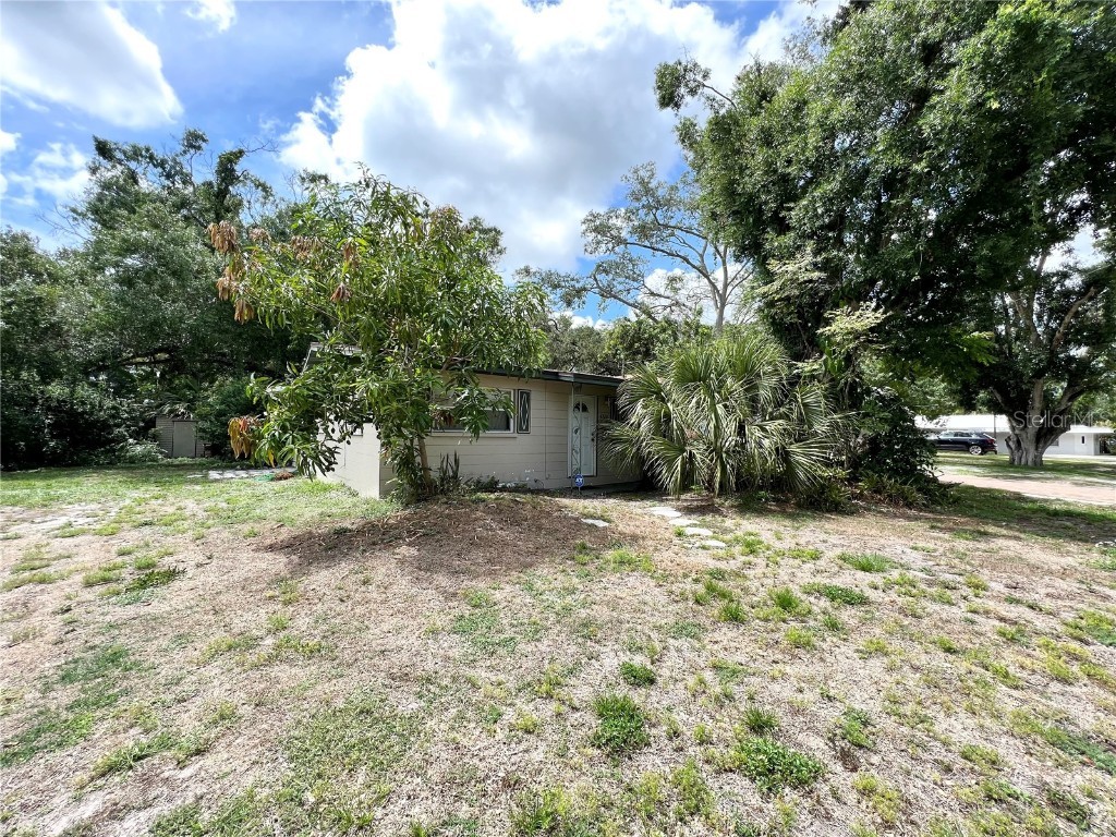 4720 Violet Avenue Sarasota FL 34233 A4567498 image1