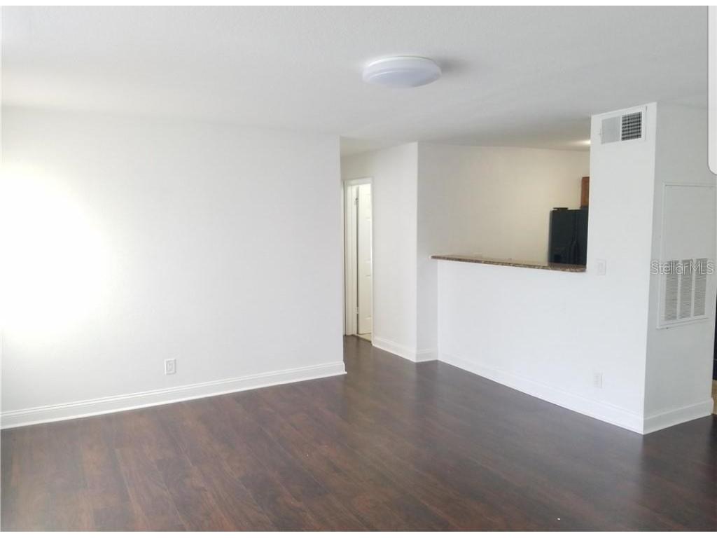 4720 Walden Circle #21 Orlando FL 32811 O6112033 image1