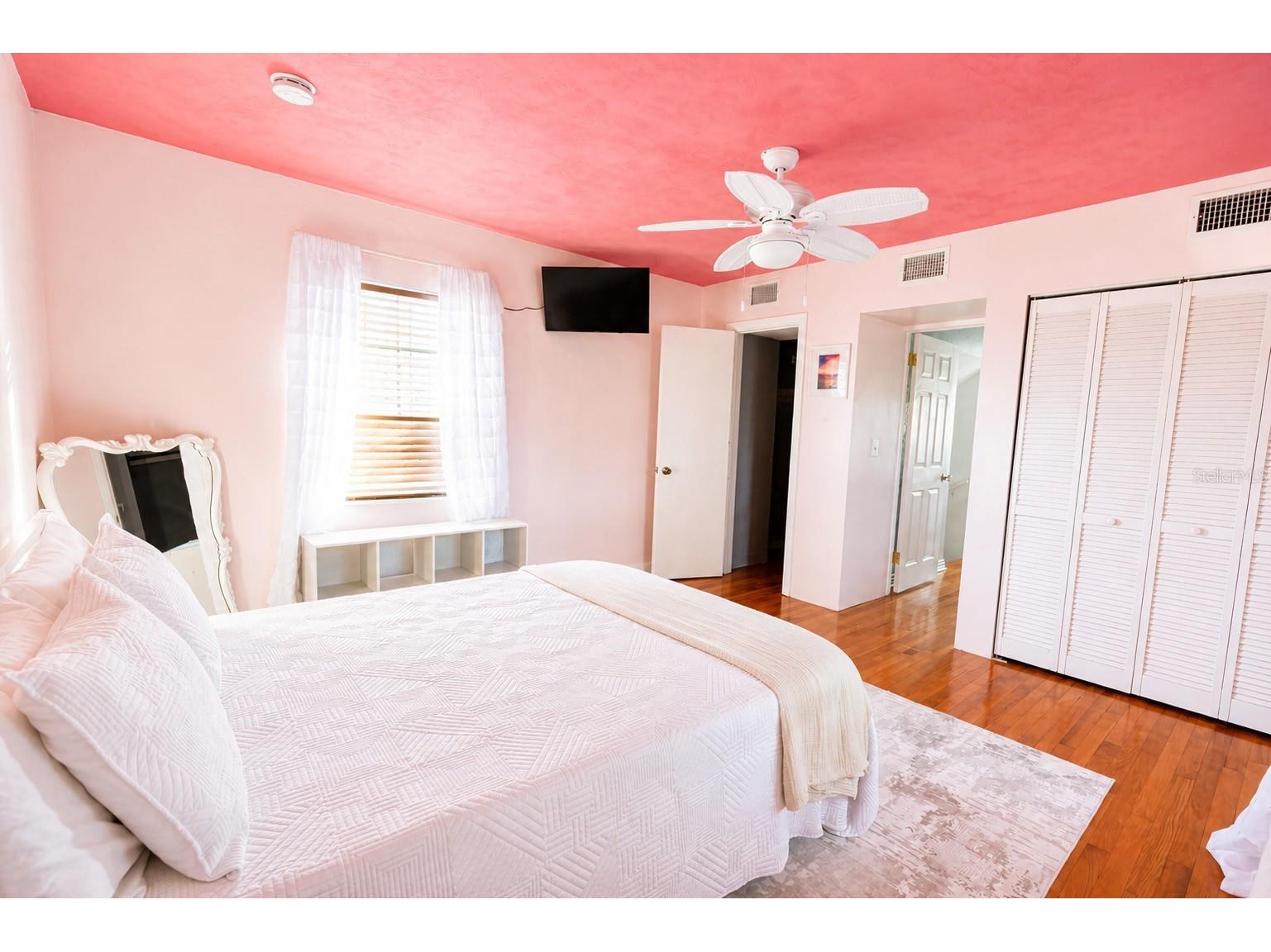 4720 Welch Causeway Saint Petersburg FL 33708 TB8506335 image14