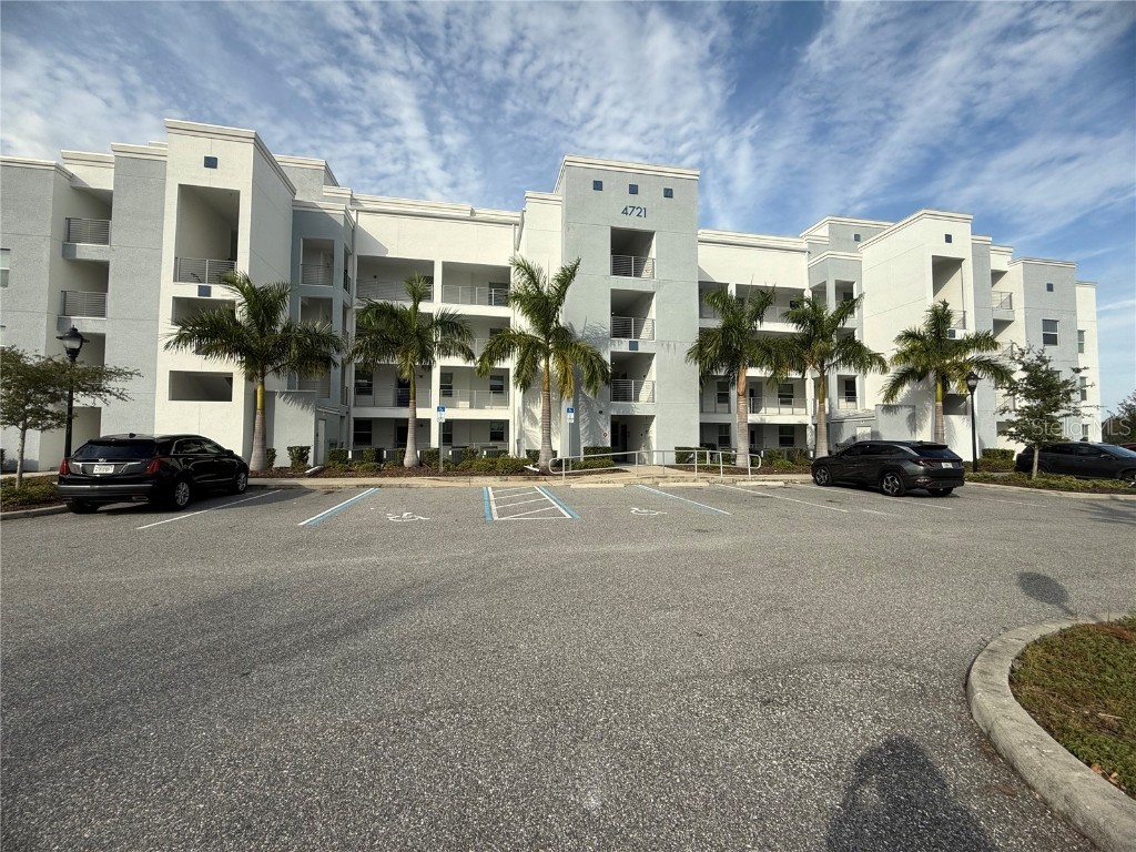 4721 Clock Tower Drive #402 Kissimmee FL 34746 O6321352 image1