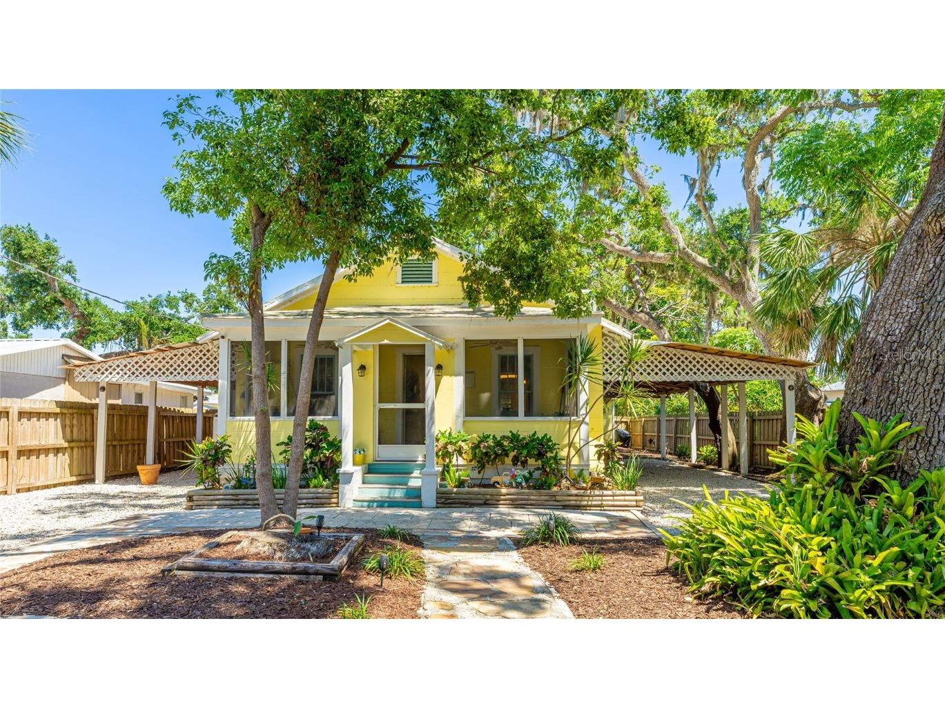 4721 Garcia Avenue Sarasota FL 34233 A4648549 image1