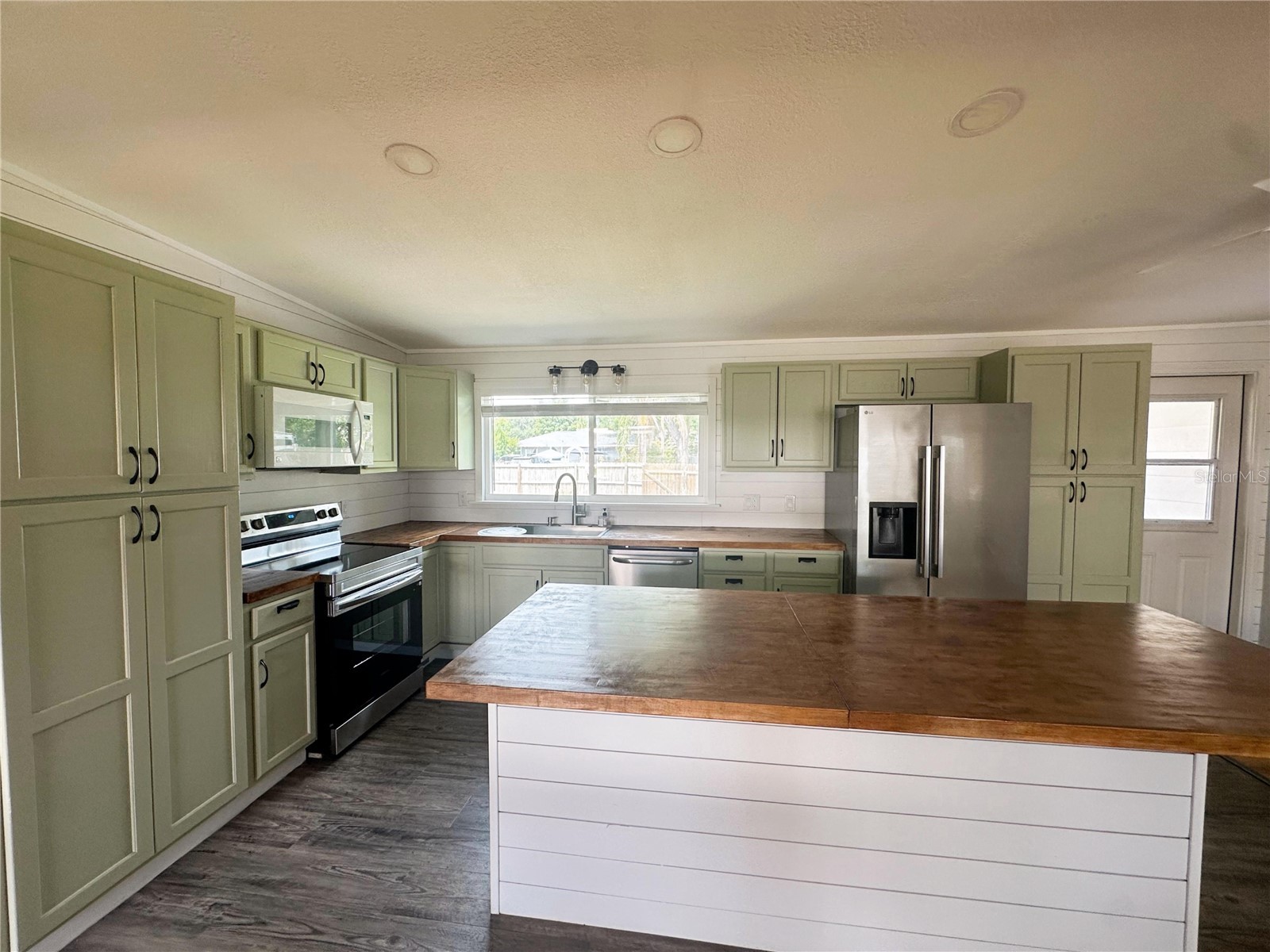4722 Harris Avenue Sarasota FL 34233 A4692305 image2