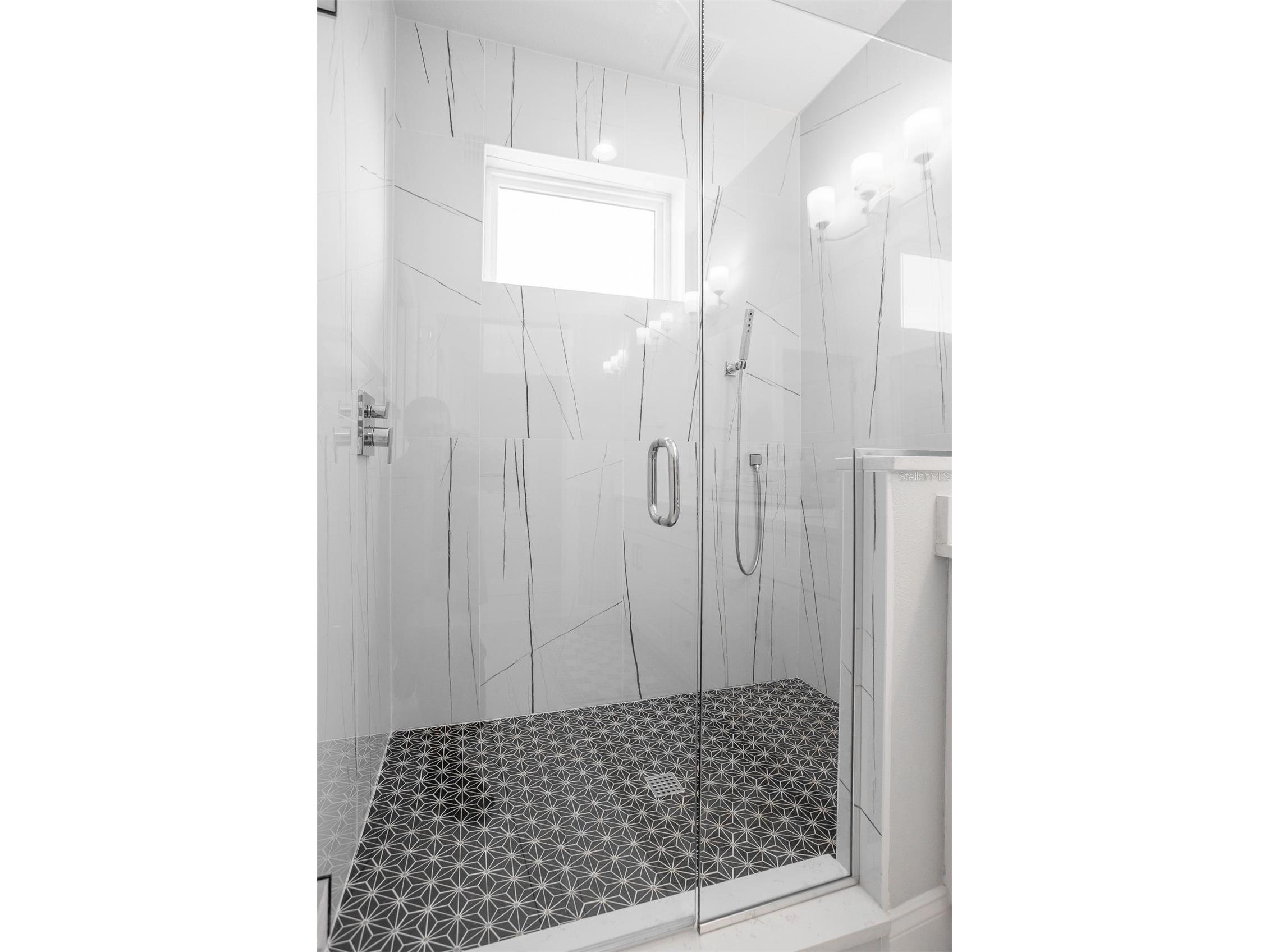 4722 Legacy Park Drive Tampa FL 33611 TB8526098 image16