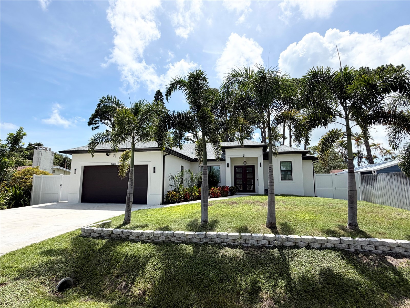 4722 Neptune Road Venice FL 34293 C7527399 image1