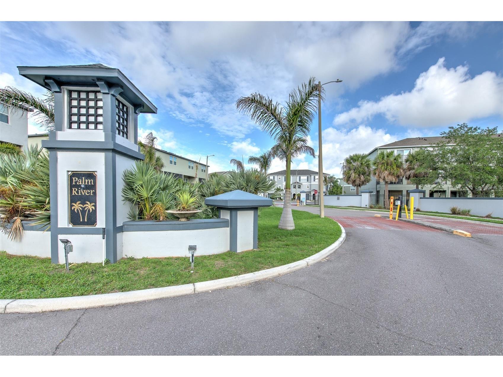 4722 Tuscan Loon Drive Tampa FL 33619 TB8515205 image32