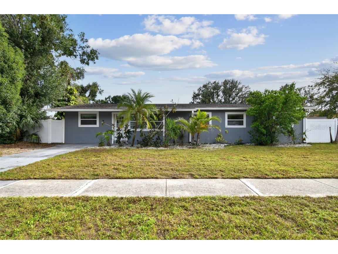 4722 W Bay Avenue Tampa FL 33616 TB8432994 image1